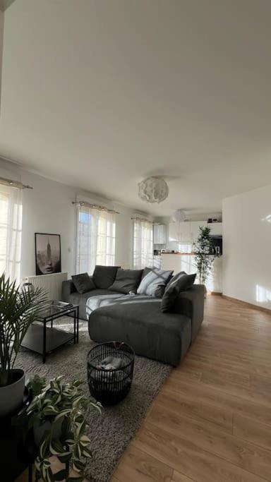 Le Nid Champenois Lägenhet Reims Exteriör bild